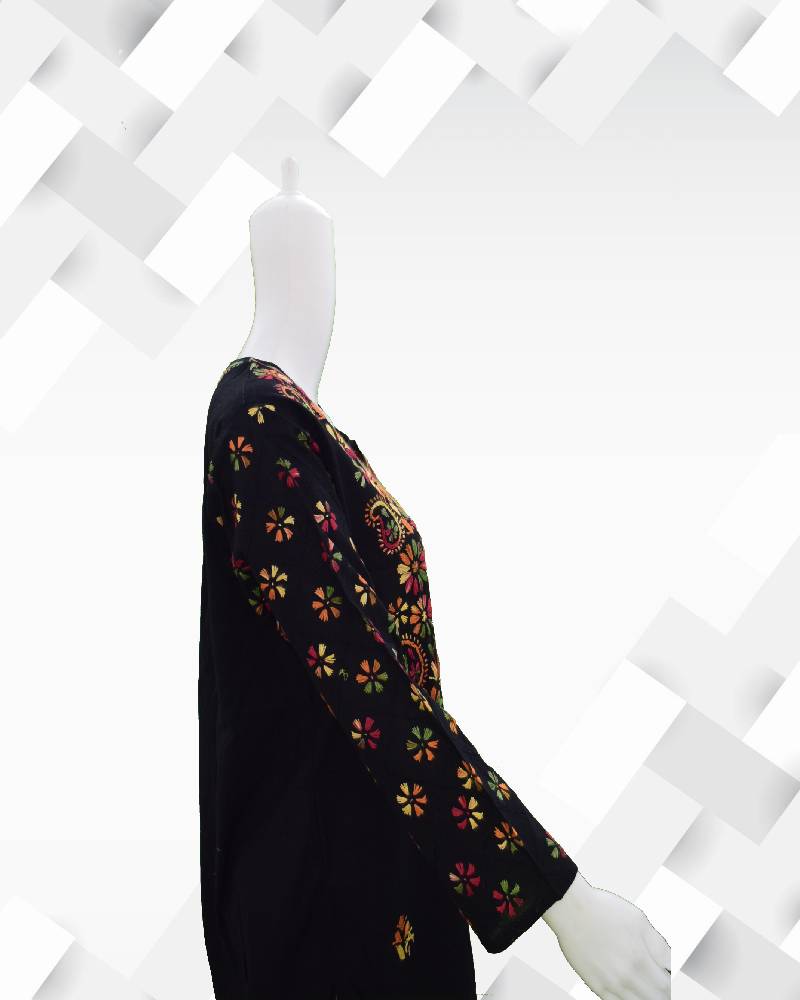 Silakaari Women's Black multicoloured cotton  kurta